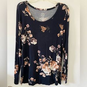 Maurice’s 24/7 Blue floral long sleeve shirt